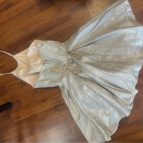 Sherri hill pink - Picture 1 of 3